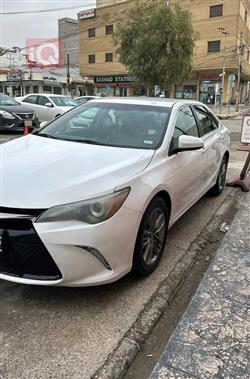 تۆیۆتا کامری